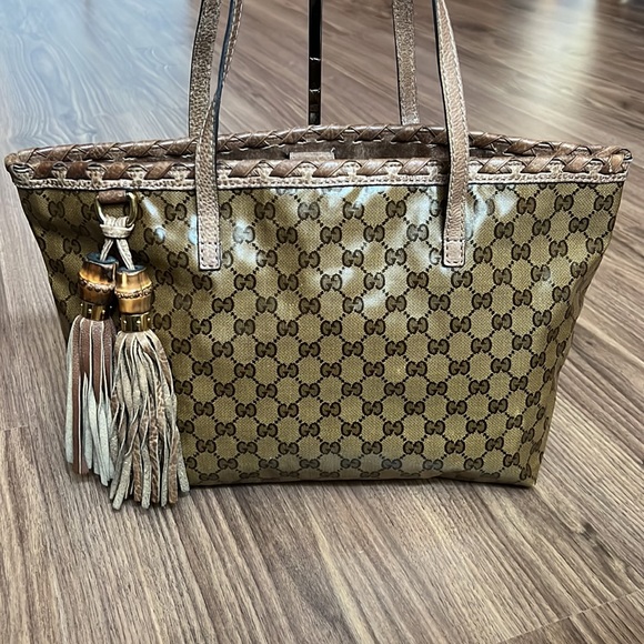 A54- 💯 % authentic Gucci shoulder bag - Picture 4 of 16